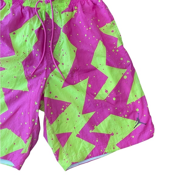 EUC Jordan Retro Poolside All Over Print Swim Trunks - Men's Small - Picture 6 of 7